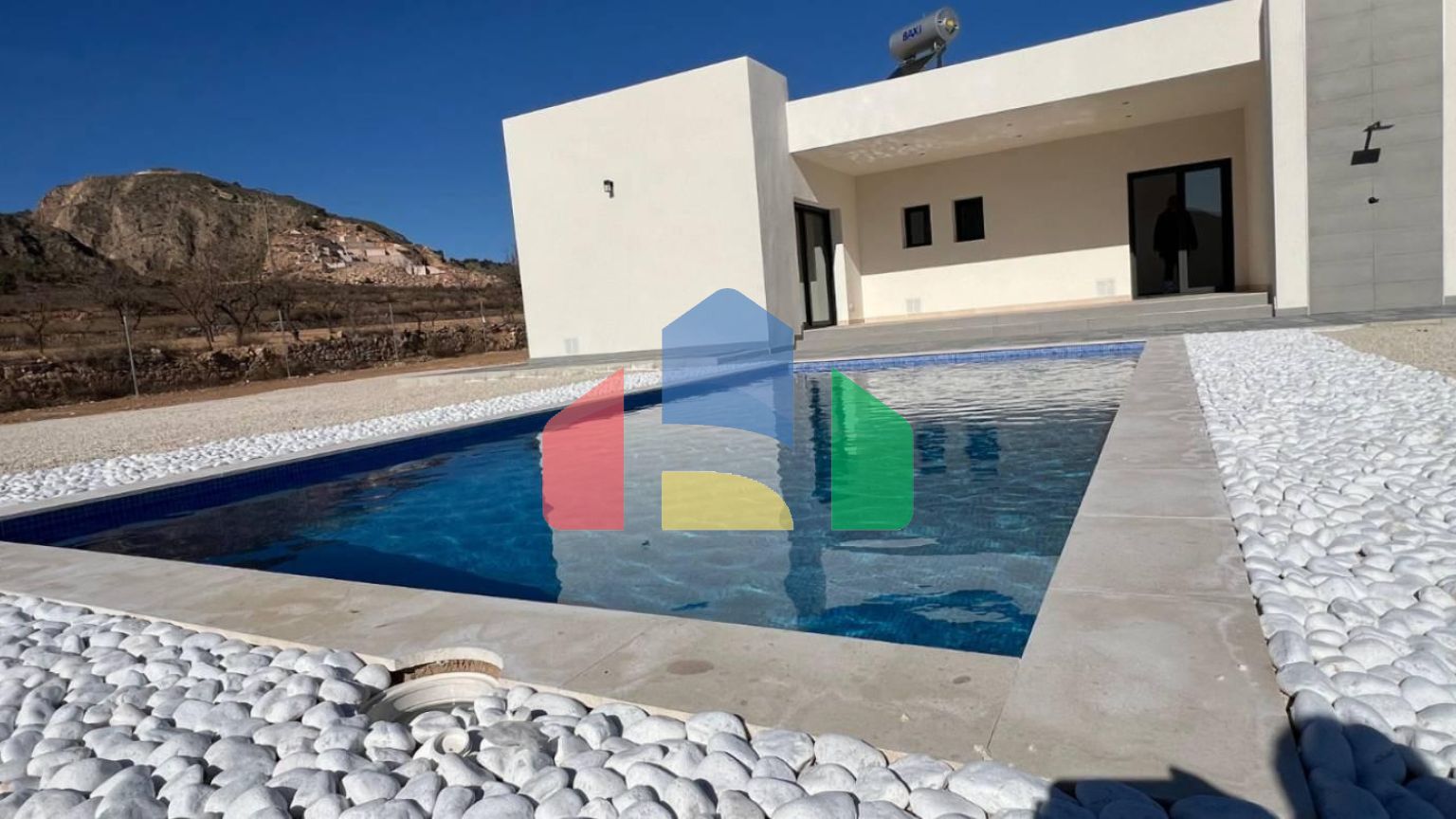 НОВАЯ ВИЛЛА В ДЖУМИЛЬЕ