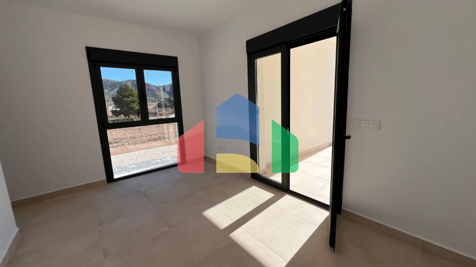 НОВАЯ ВИЛЛА В ДЖУМИЛЬЕ