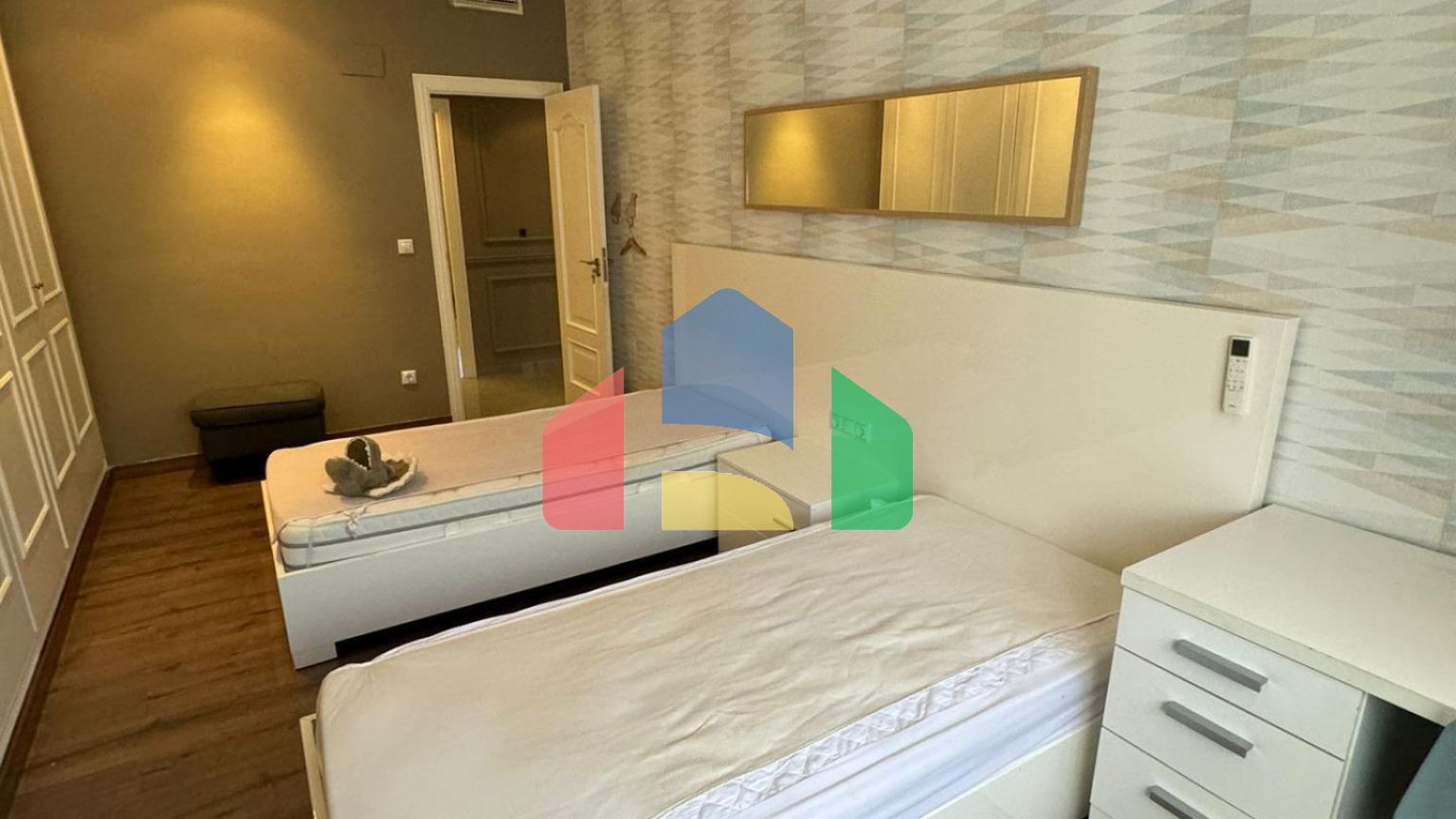 Роскошная вилла с садом и бассейном рядом с гольф-клубом Escorpio