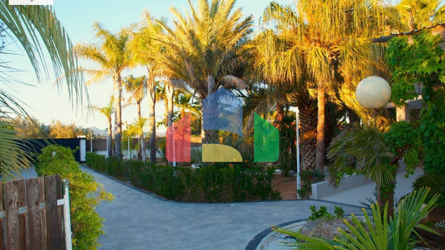 Дом в Betera ID V369