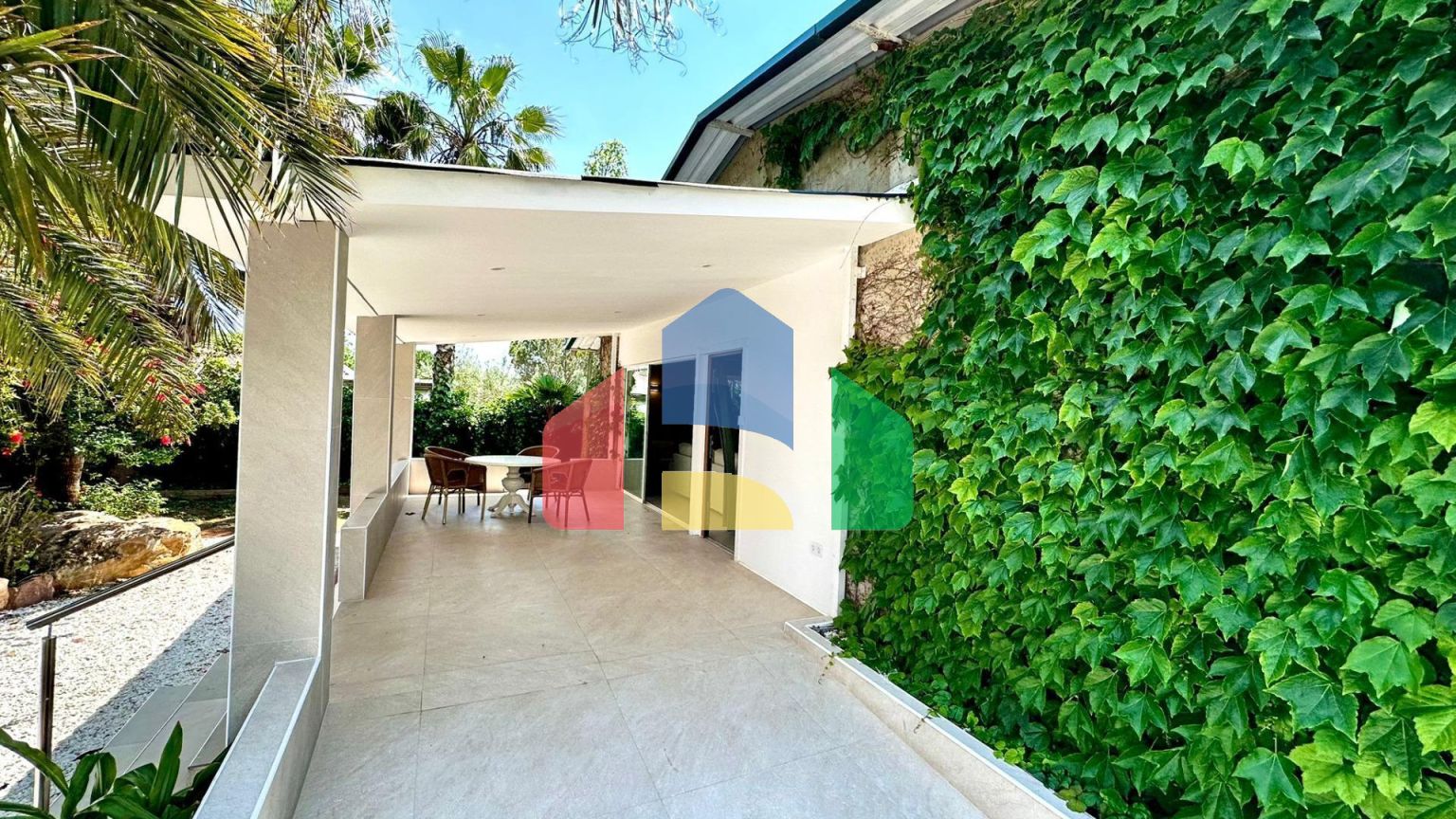 Дом в Betera ID V369