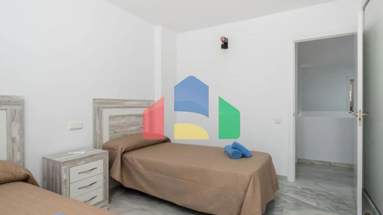 Таунхаус на продажу в Аталая