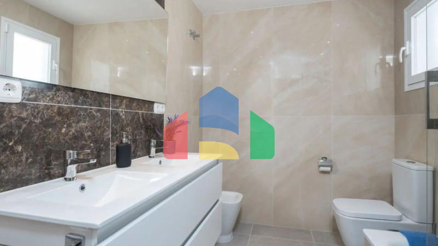 Таунхаус на продажу в Аталая