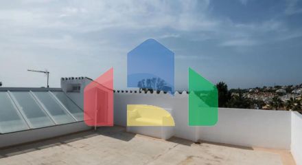 Таунхаус на продажу в Аталая