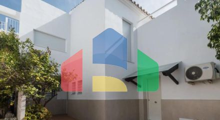 Таунхаус на продажу в Аталая