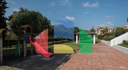 Таунхаус на продажу в Аталая