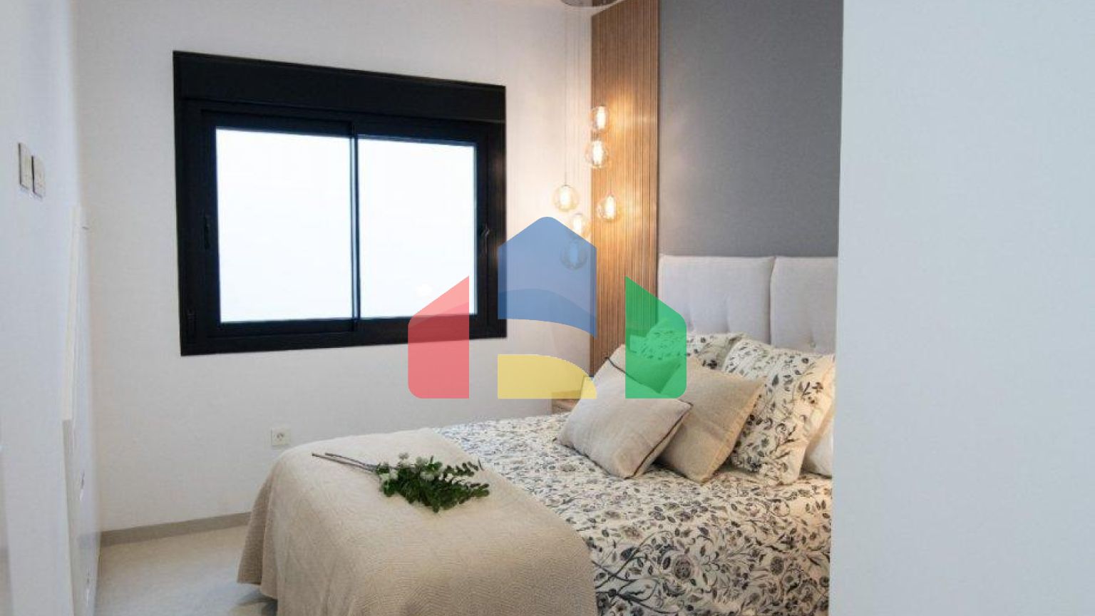 НОВЫЕ ТАУНХАУСЫ В САНТЬЯГО-ДЕ-ЛА-РИБЕРА