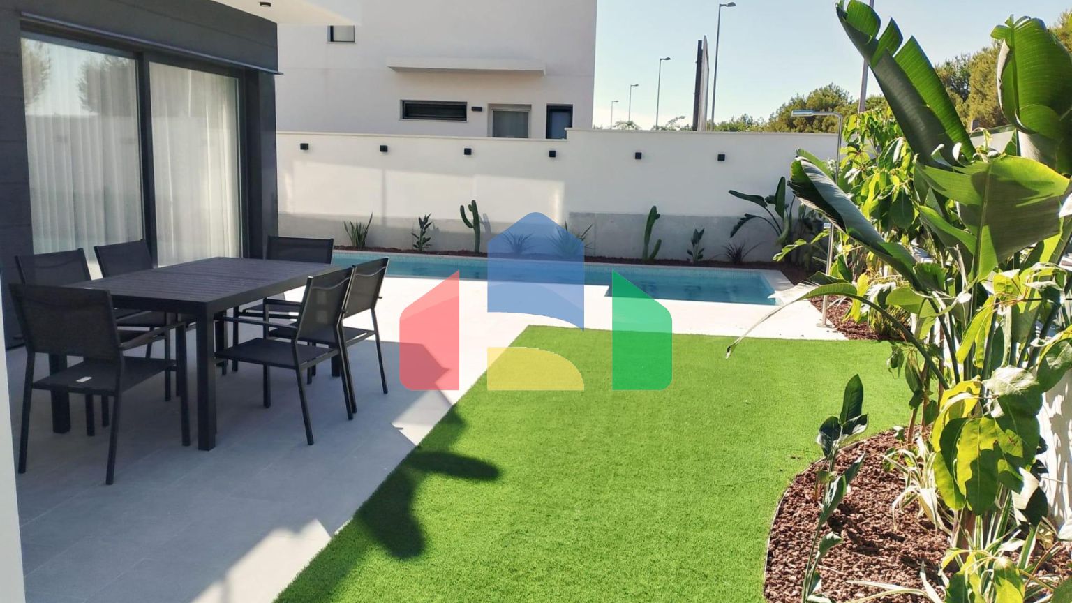 НОВЫЕ ВИЛЛЫ НА КУРОРТЕ РОДА ГОЛЬФ