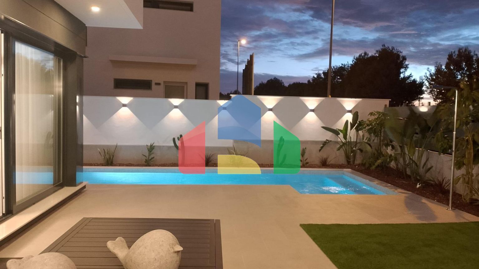 НОВЫЕ ВИЛЛЫ НА КУРОРТЕ РОДА ГОЛЬФ