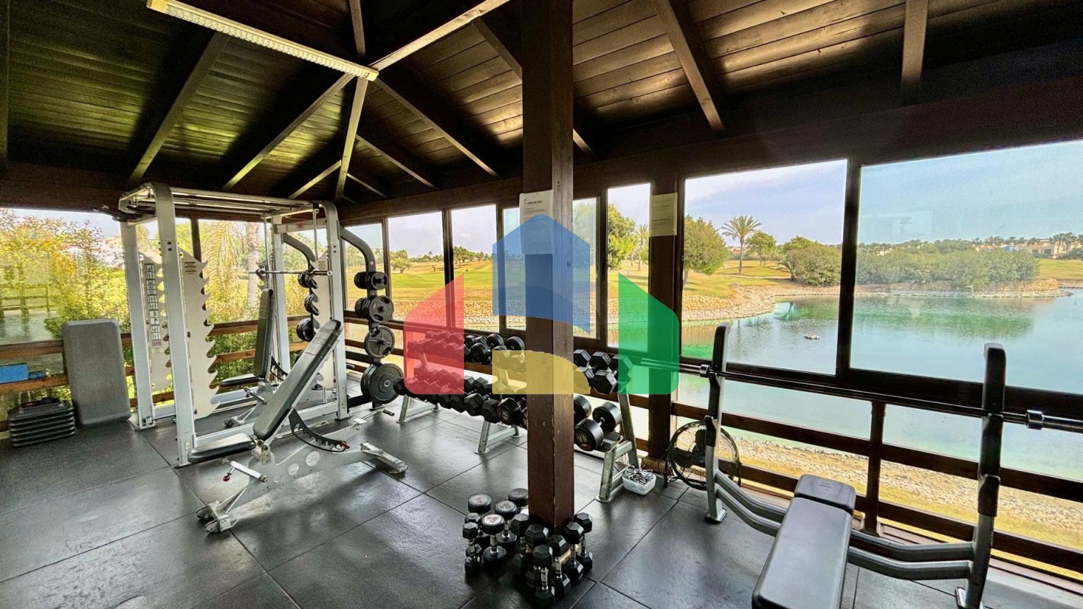 НОВЫЕ БУНГАЛО В РОДА ГОЛЬФ