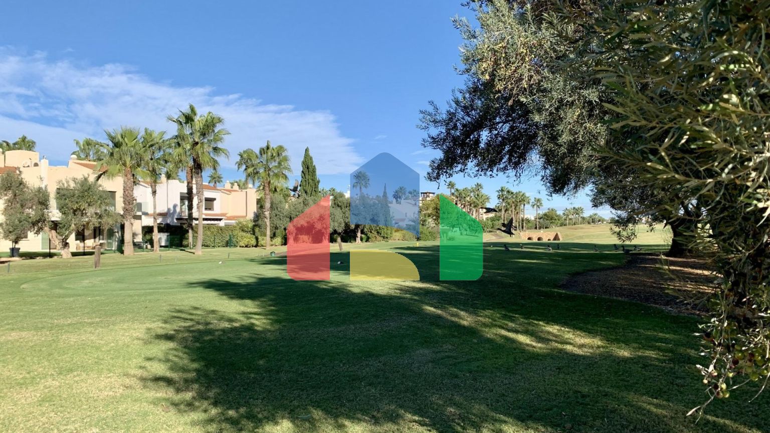 НОВЫЕ БУНГАЛО В РОДА ГОЛЬФ