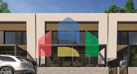 Modern Townhouses in Dolores with comunal pool