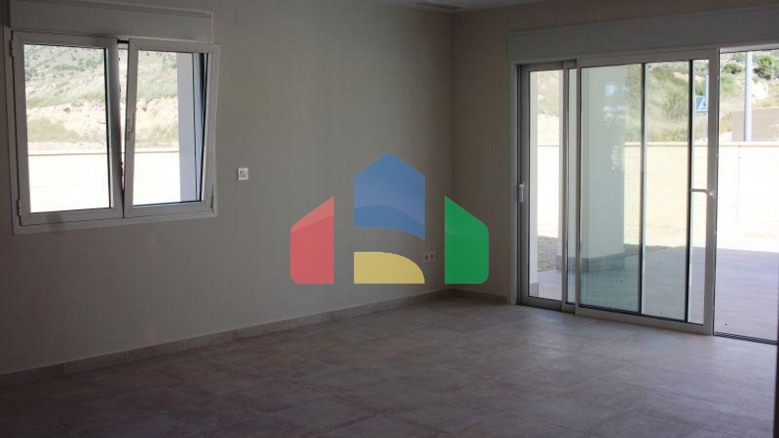 3 bedrooms, 2 bathrooms, private pool, parking in La Romana