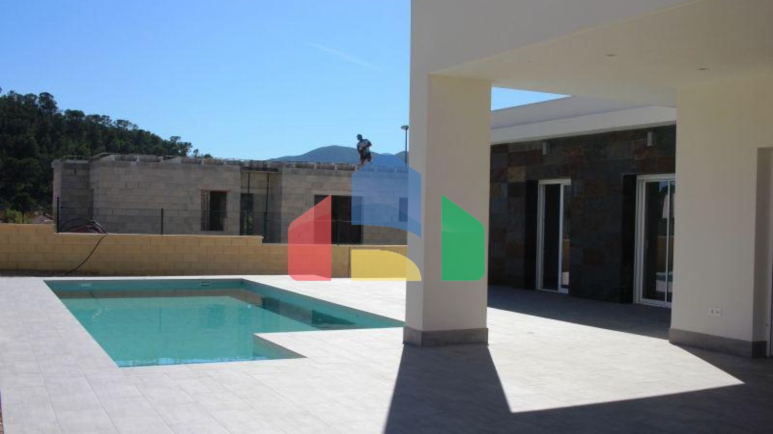 3 bedrooms, 2 bathrooms, private pool, parking in La Romana