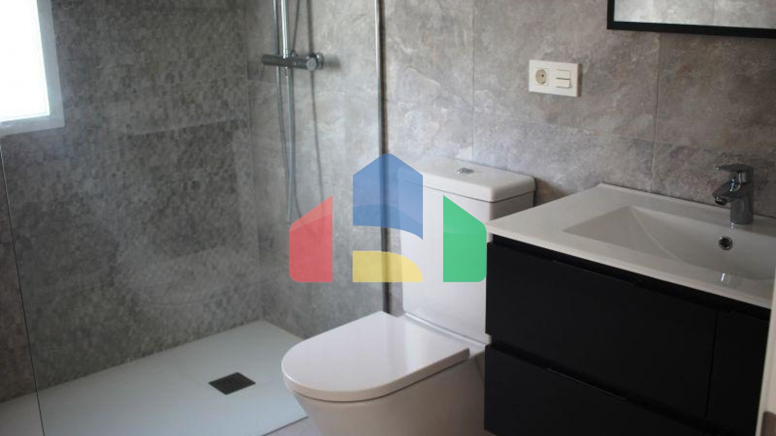 3 bedrooms, 2 bathrooms, private pool, parking in La Romana