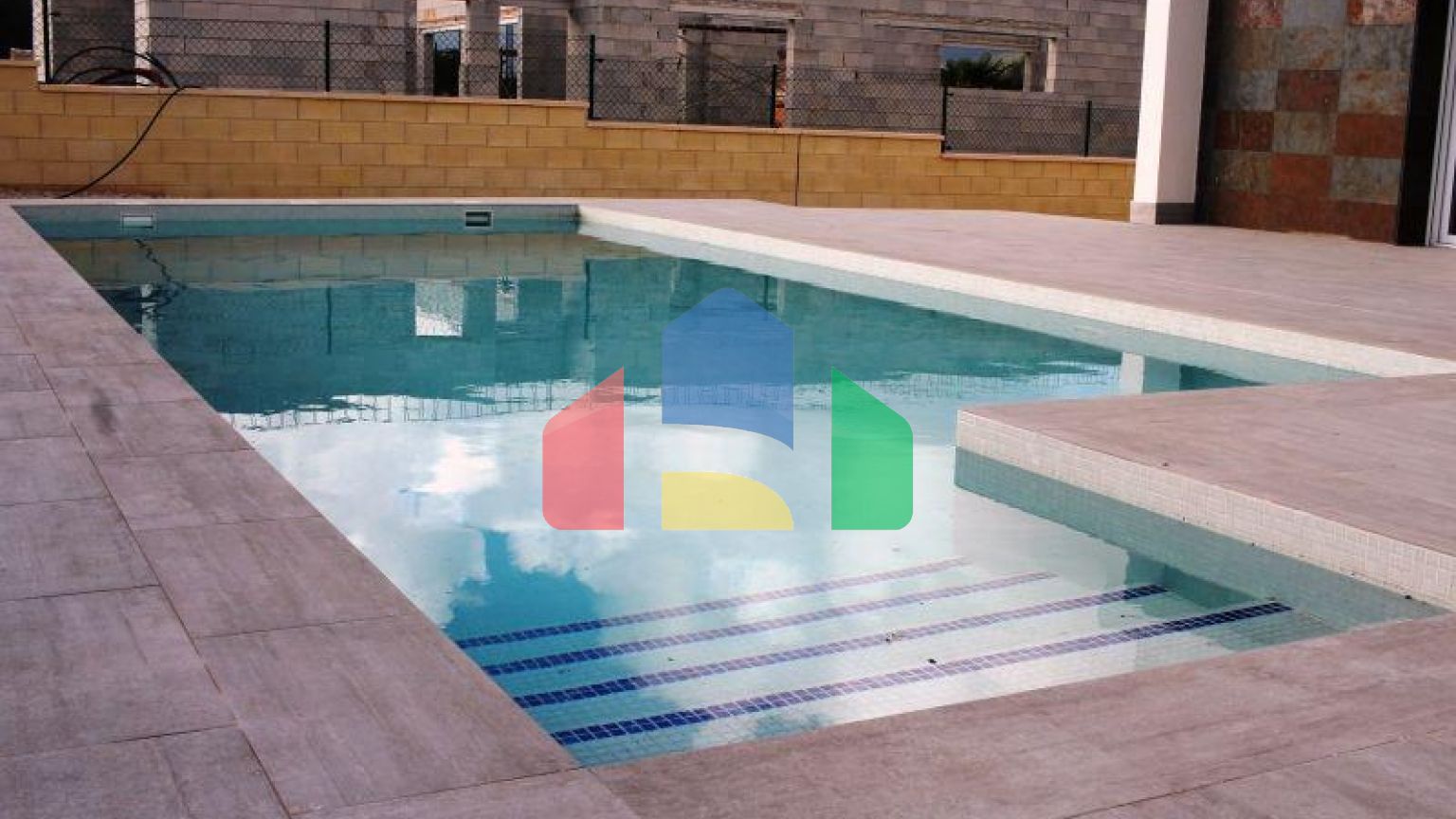 3 bedrooms, 2 bathrooms, private pool, parking in La Romana