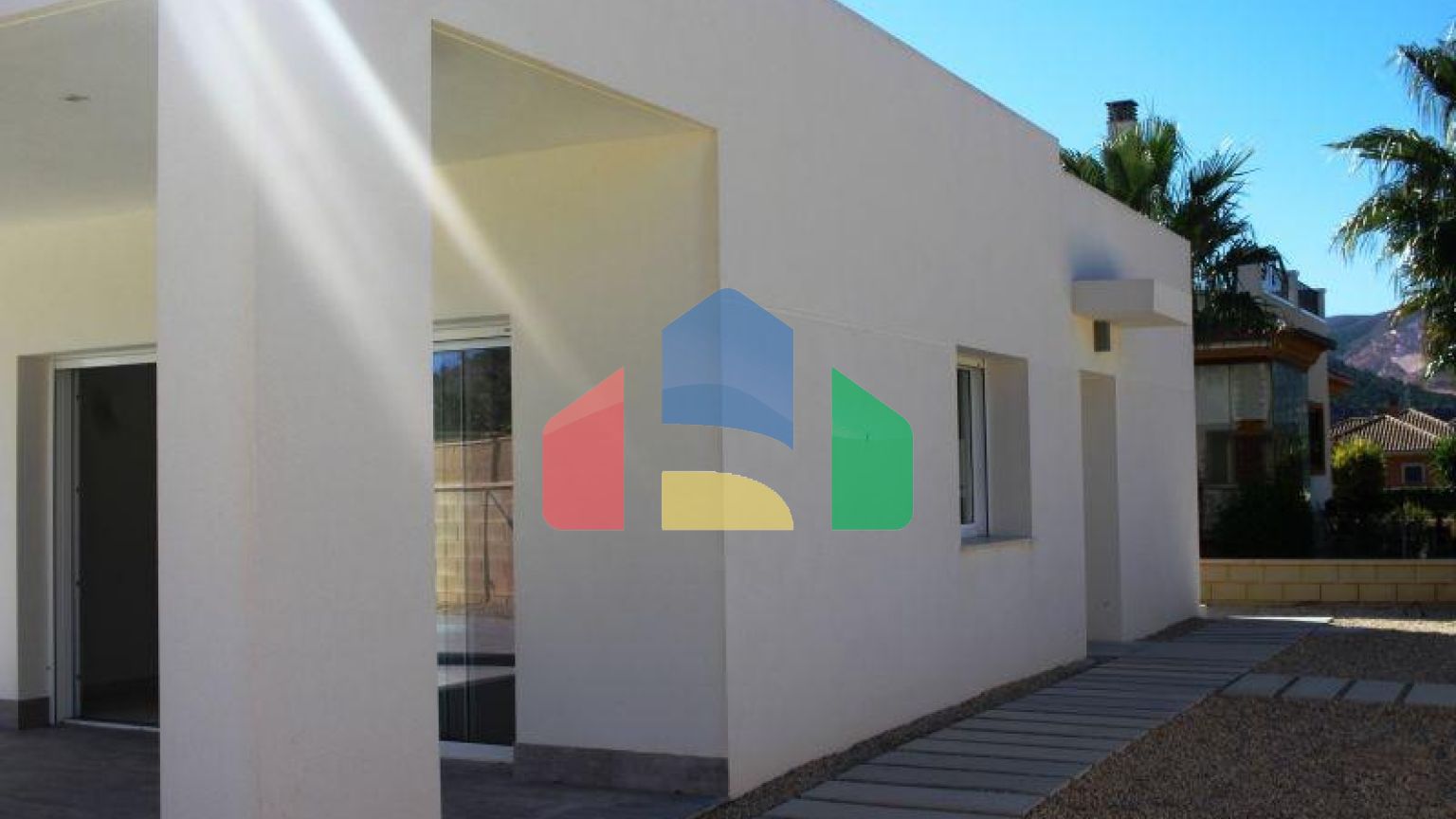 3 bedrooms, 2 bathrooms, private pool, parking in La Romana