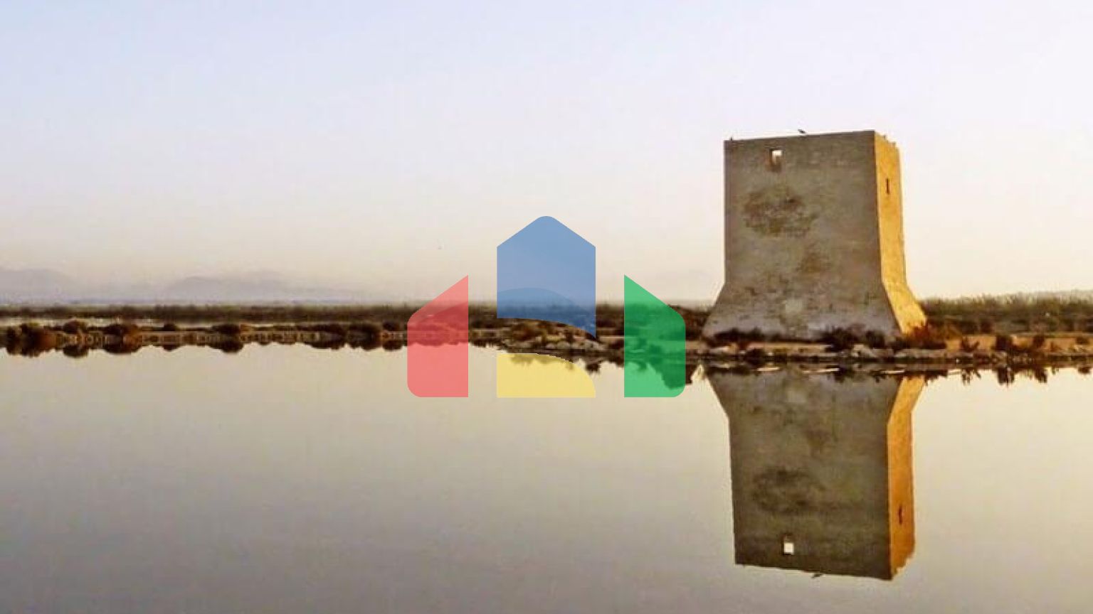 Новые дома на одну семью с частным бассейном