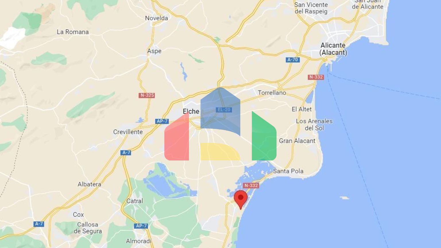 Новые дома на одну семью с частным бассейном