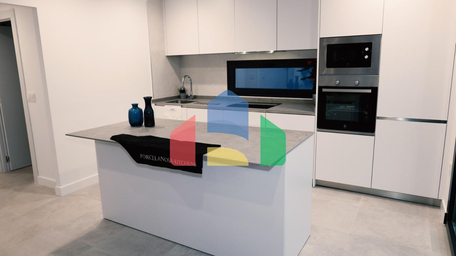 НОВЫЕ ТАУНХАУСЫ В ФУЭНТЕ АЛАМО, МУРСИЯ