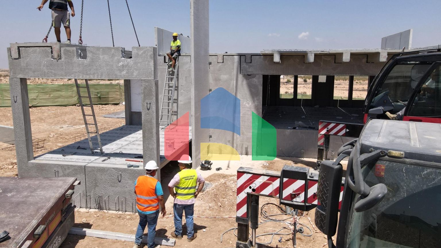 НОВЫЕ ТАУНХАУСЫ В ФУЭНТЕ АЛАМО, МУРСИЯ