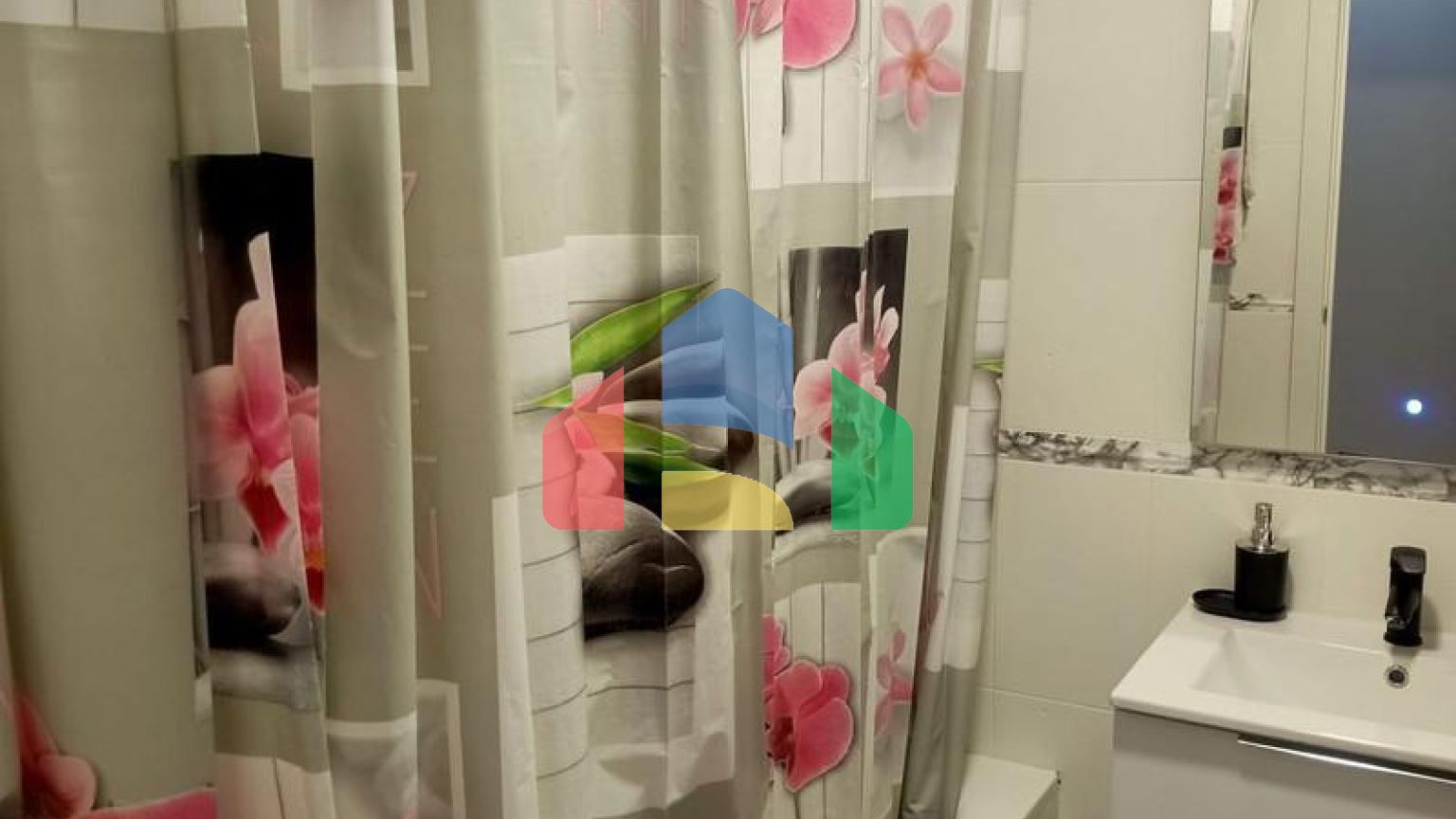 Квартира с террасой на верхнем этаже в Картаме