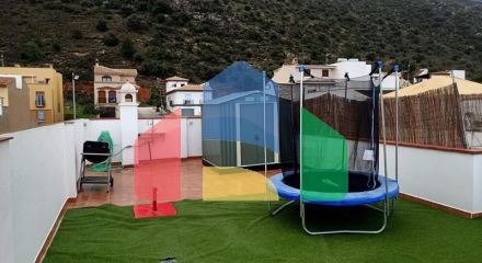 Квартира с террасой на верхнем этаже в Картаме Квартира с террасой на верхнем этаже в Картаме