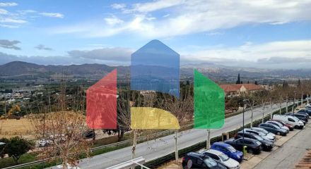 Квартира с террасой на верхнем этаже в Картаме Квартира с террасой на верхнем этаже в Картаме