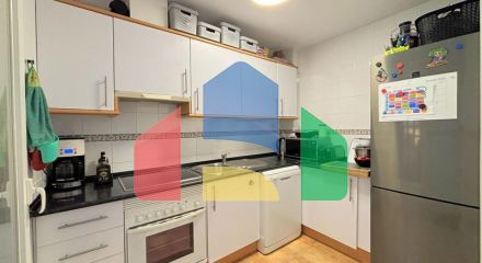 (EN) BEAUTIFUL APARTMENT WITH PRIVATE GARDEN AND STUNNING SEA VIEWS
