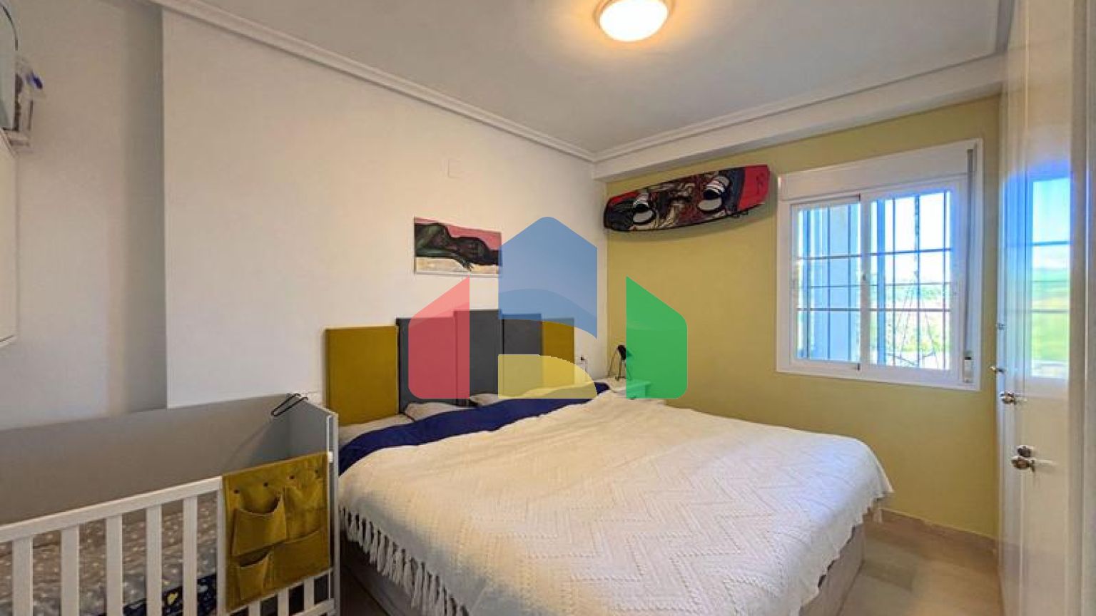 (EN) BEAUTIFUL APARTMENT WITH PRIVATE GARDEN AND STUNNING SEA VIEWS