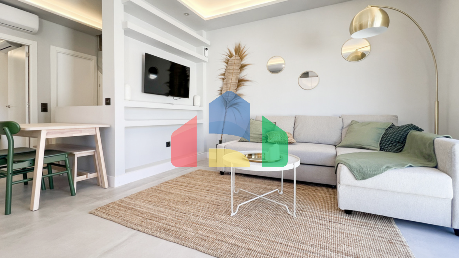 Изысканный двухуровневый пентхаус в самом сердце центра Бенахависа