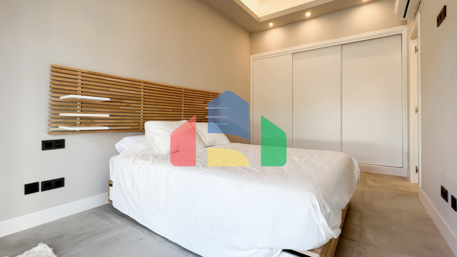 Изысканный двухуровневый пентхаус в самом сердце центра Бенахависа