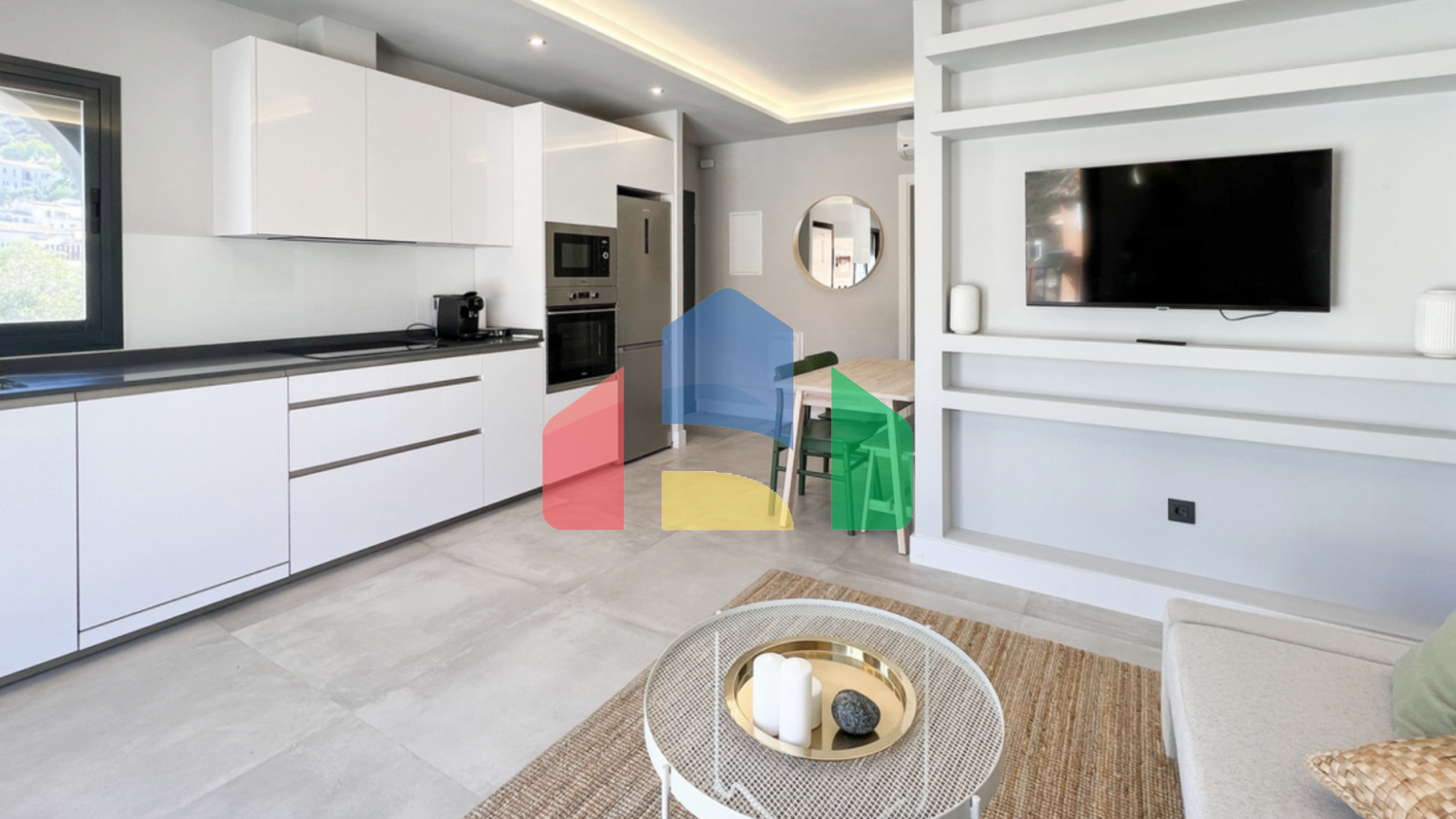 Изысканный двухуровневый пентхаус в самом сердце центра Бенахависа