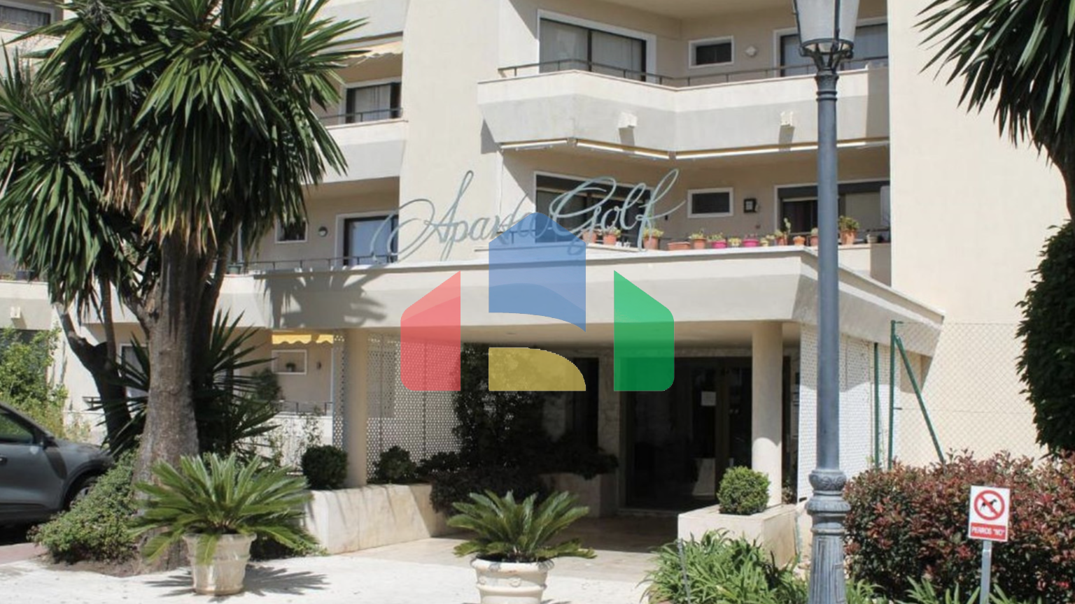 Эксклюзивная квартира с 2мя спальнями и панорамными видами на гольф и на море