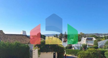 Stylish Ground Floor Apartment with Spacious Terraces in Casares Playa
