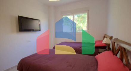 Просторная квартира на первом этаже с садом и южной ориентацией в Касаресе