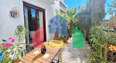 Просторная квартира на первом этаже с садом и южной ориентацией в Касаресе