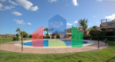 Просторная квартира на первом этаже с садом и южной ориентацией в Касаресе