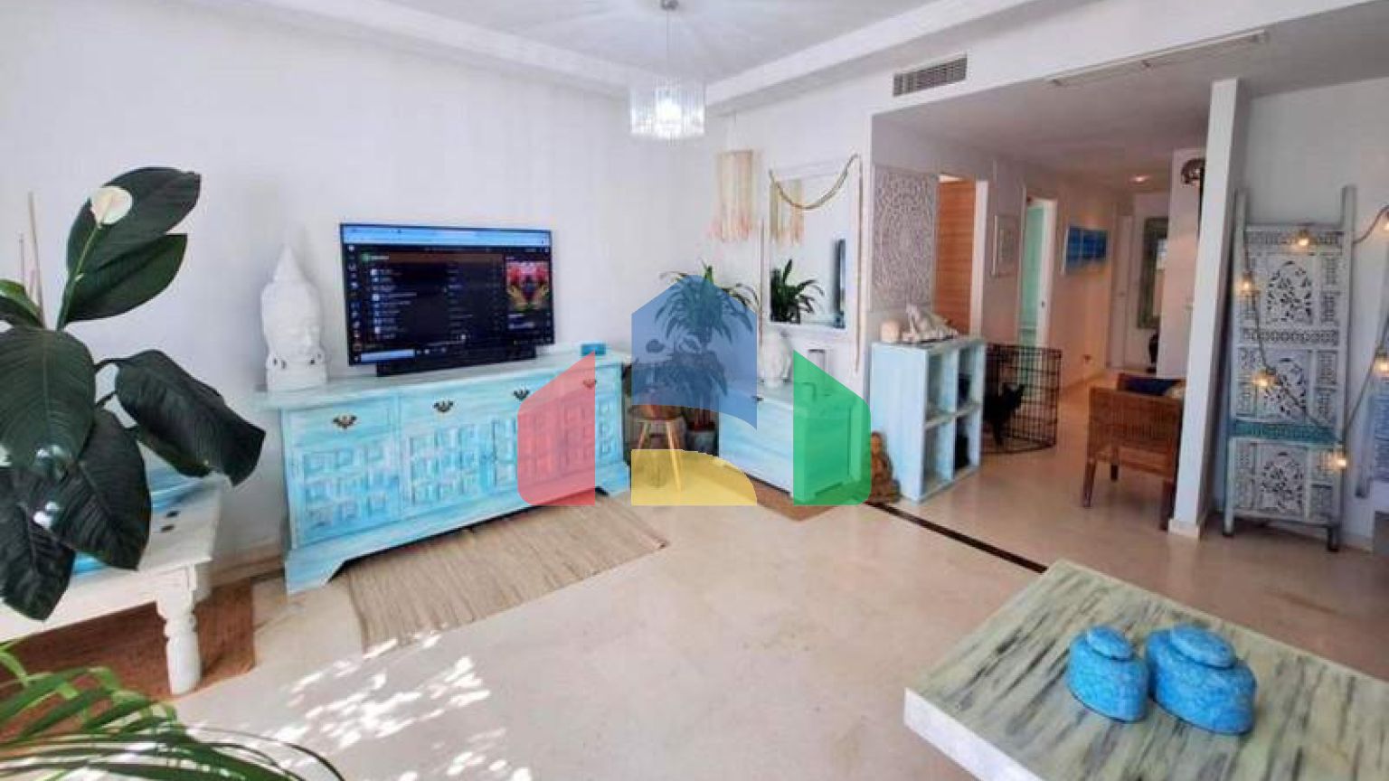 Просторная квартира на первом этаже с садом и южной ориентацией в Касаресе