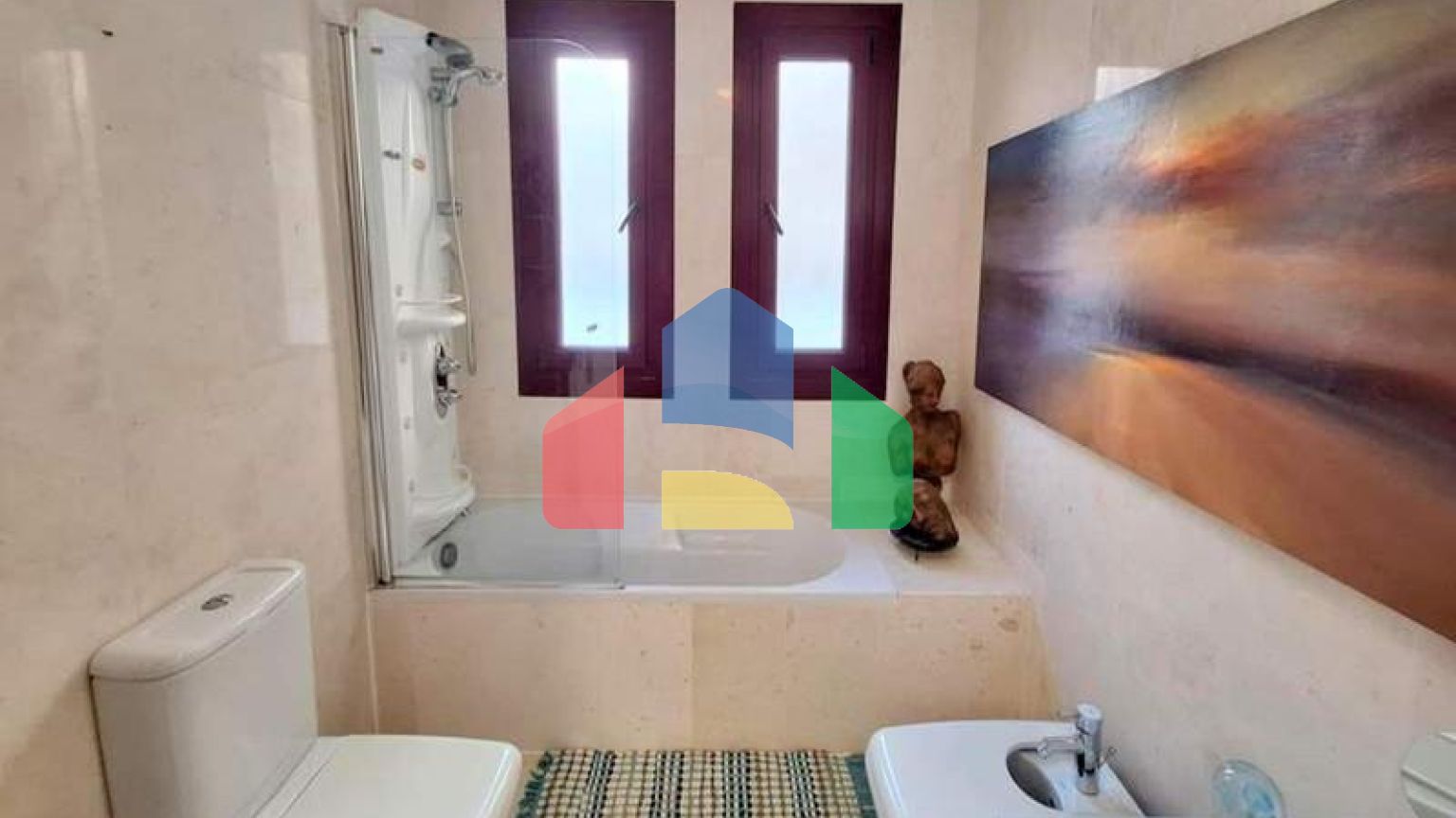 Просторная квартира на первом этаже с садом и южной ориентацией в Касаресе