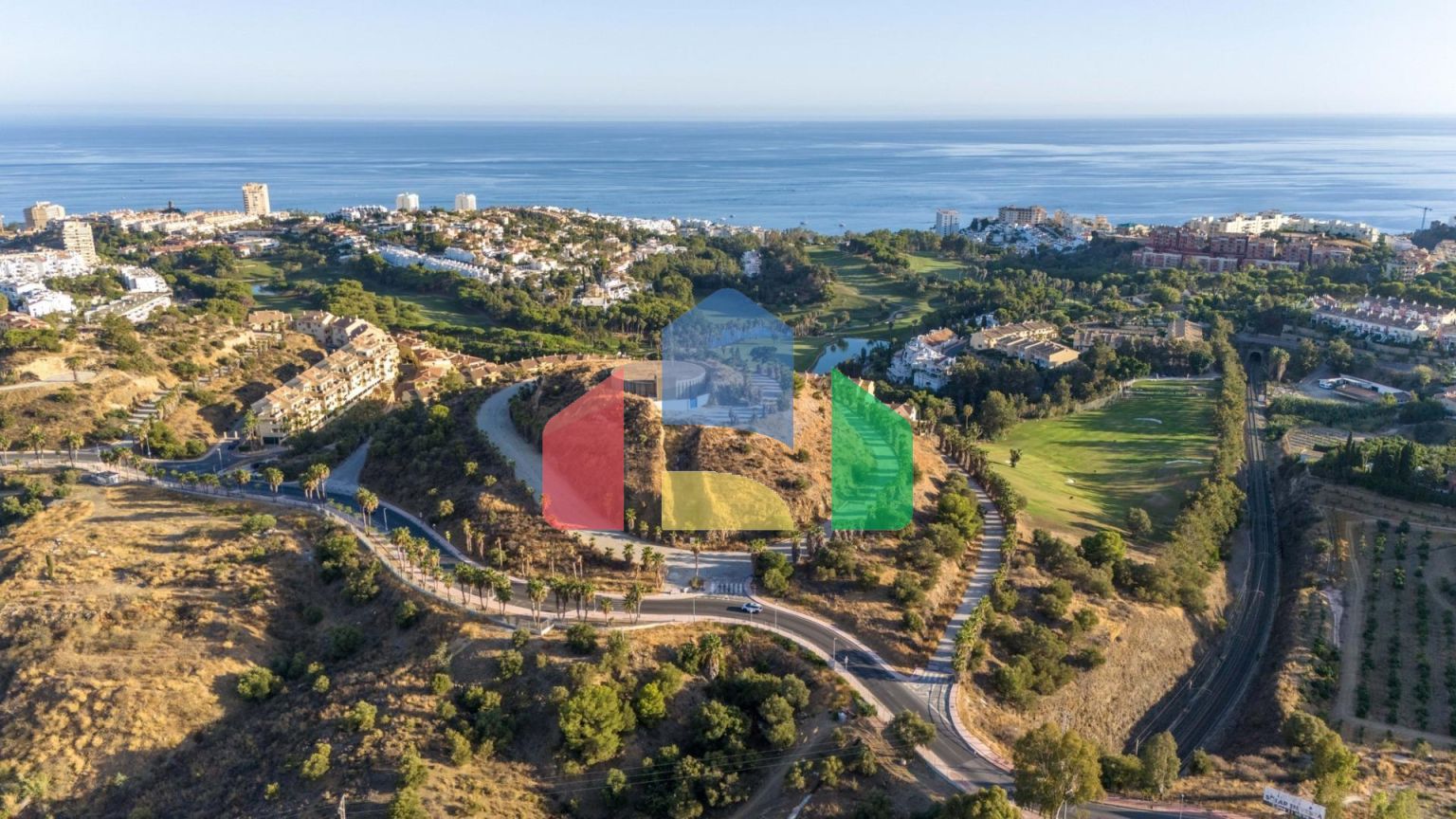 Роскошные новостройки в Torrequebrada Golf — эксклюзивная жизнь в Бенальмадене