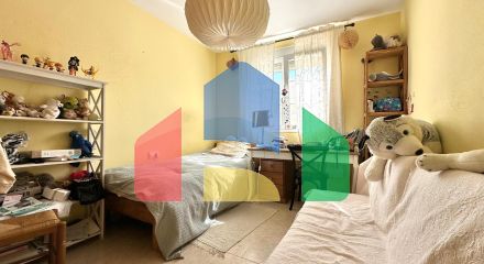 Красивый таунхаус в Альбире с садом в 15 минутах пешком от пляжа! Красивый таунхаус в Альбире с садом в 15 минутах пешком от пляжа!