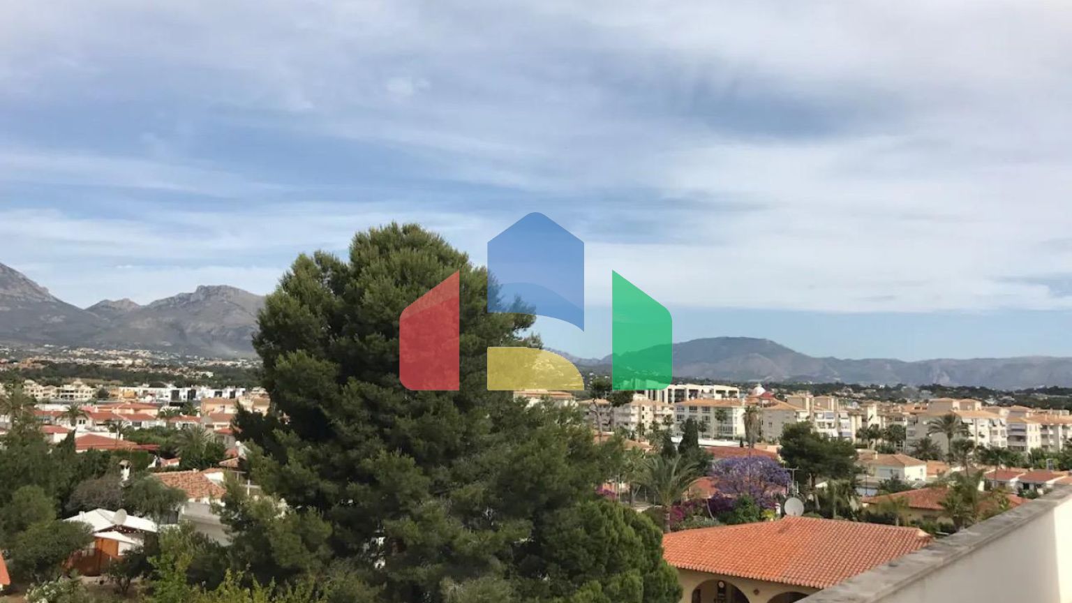 РОСКОШНАЯ ВИЛЛА В САМОМ СЕРДЦЕ АЛЬБИРА