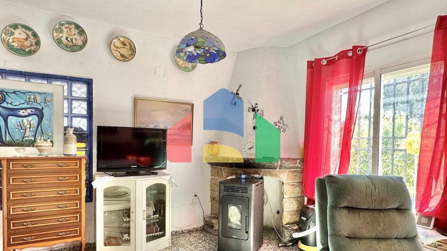 ПРЕКРАСНАЯ ВИЛЛА В АЛЬФАС-ДЕЛЬ-ПИ