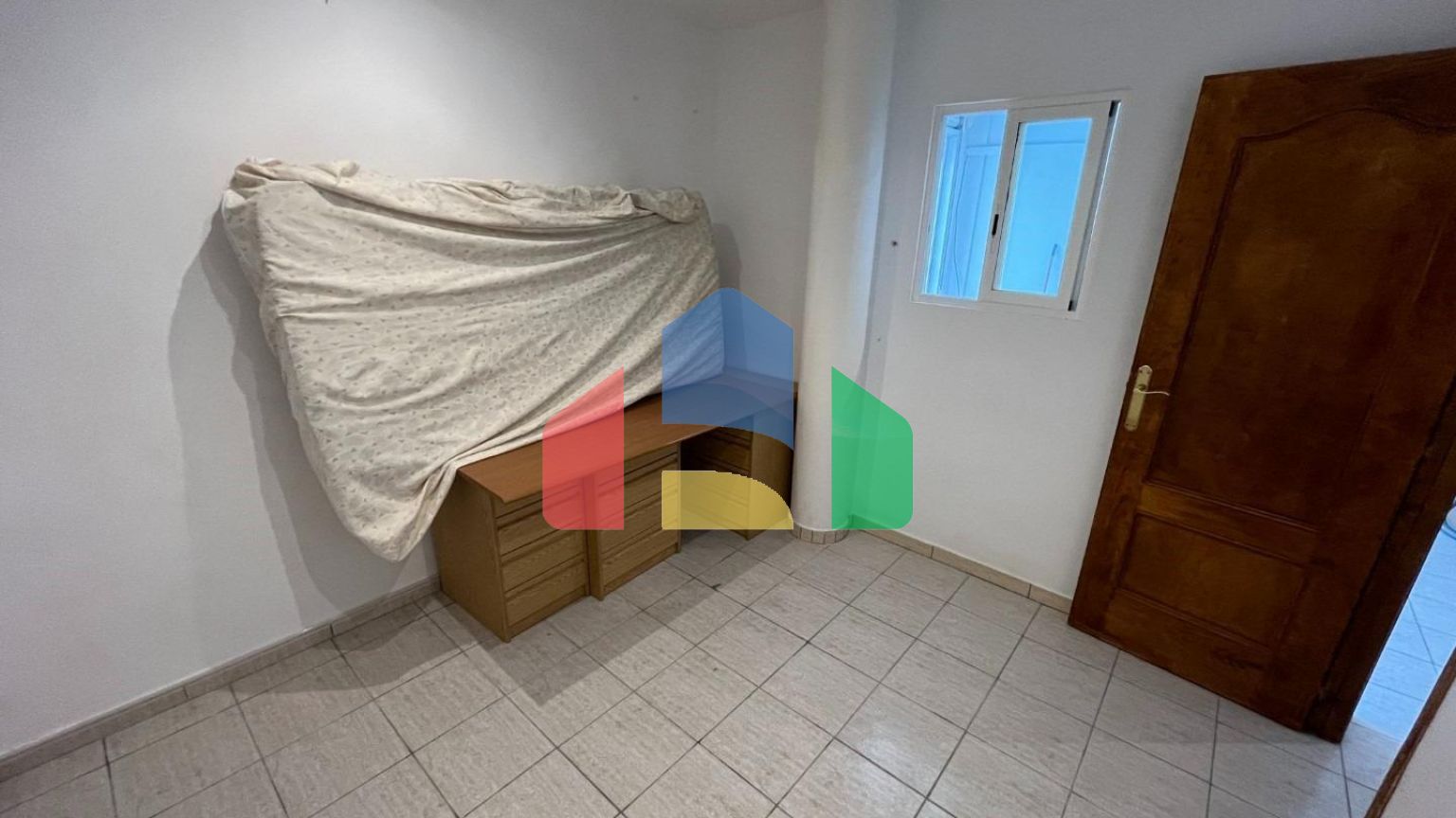 Смежный дом с гостевой квартирой