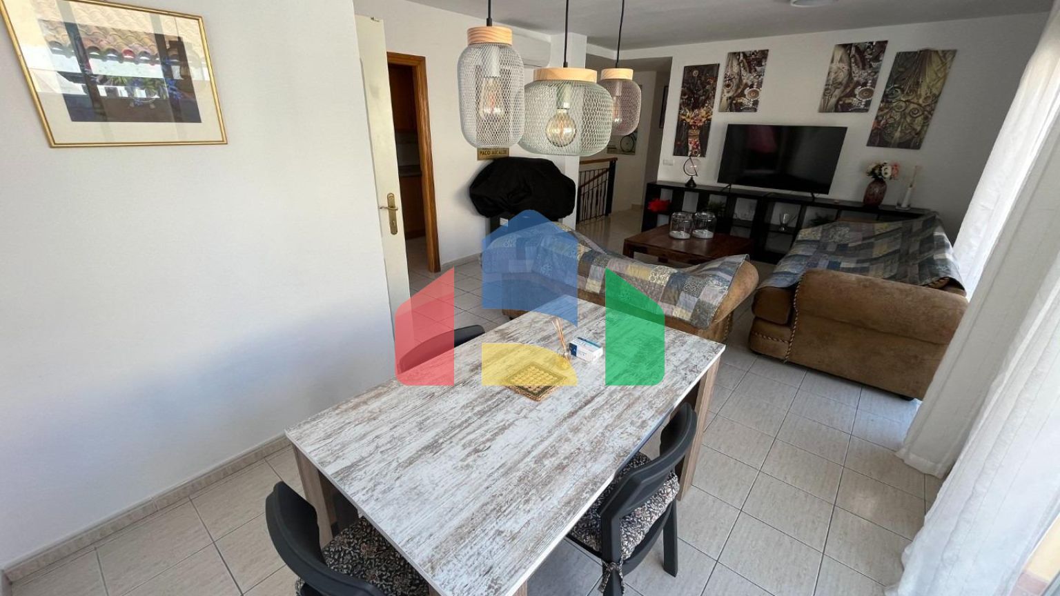 Смежный дом с гостевой квартирой