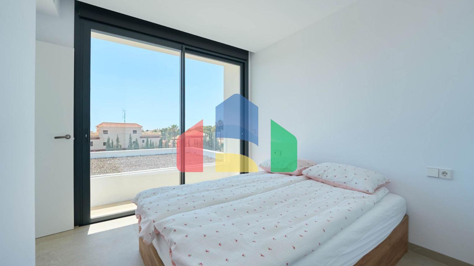 НОВЫЕ ВИЛЛЫ В АЛЬФАС-ДЕЛЬ-ПИ