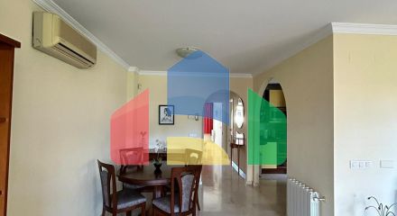 Просторная квартира на продажу в Альбире с панорамными видами