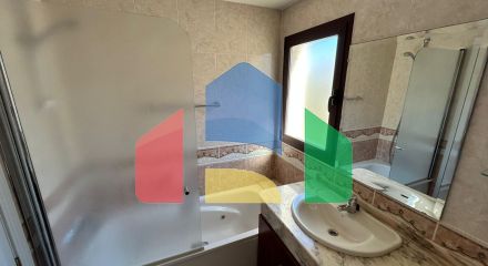 Просторная квартира на продажу в Альбире с панорамными видами