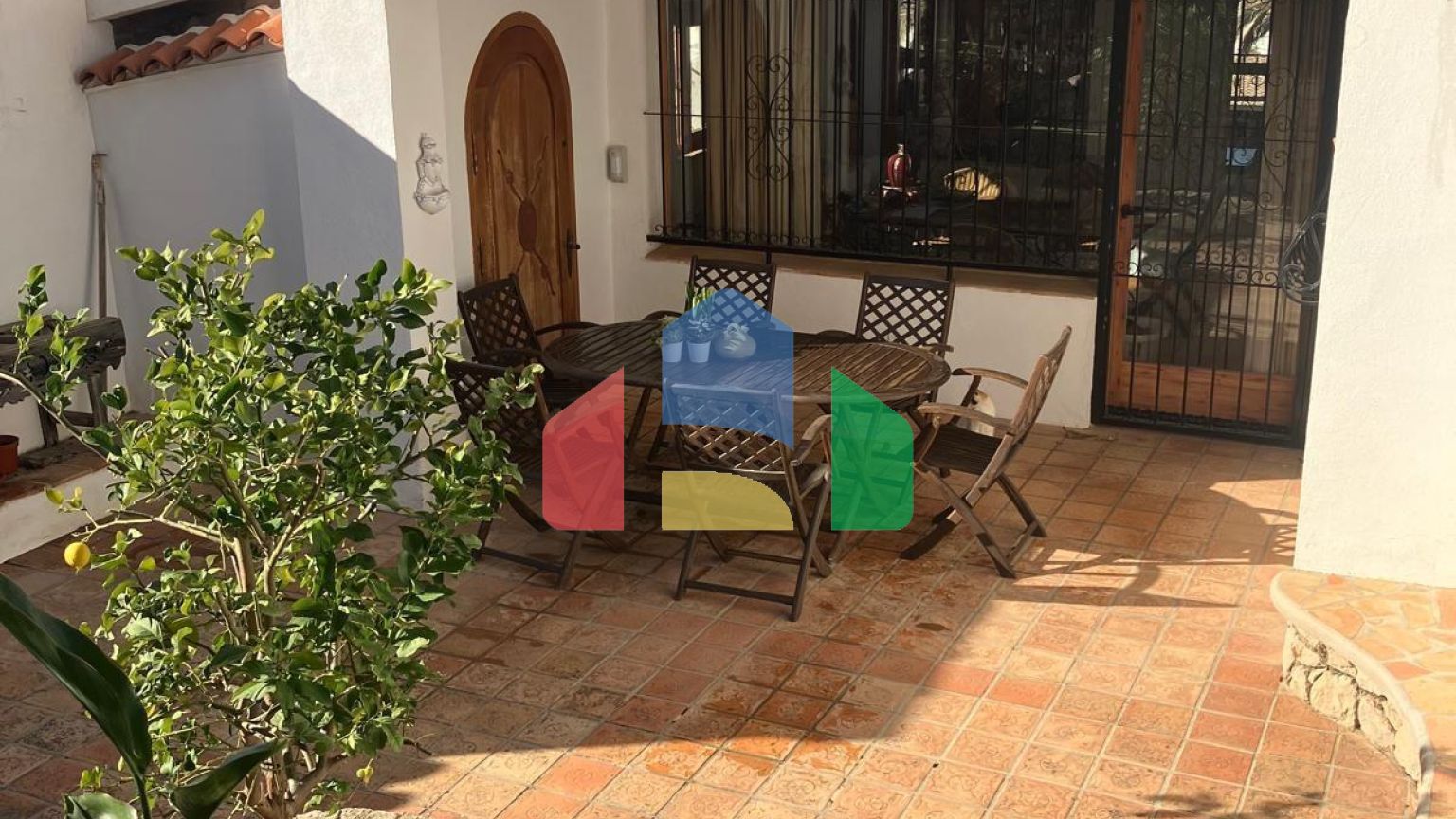 Вилла в Альбире